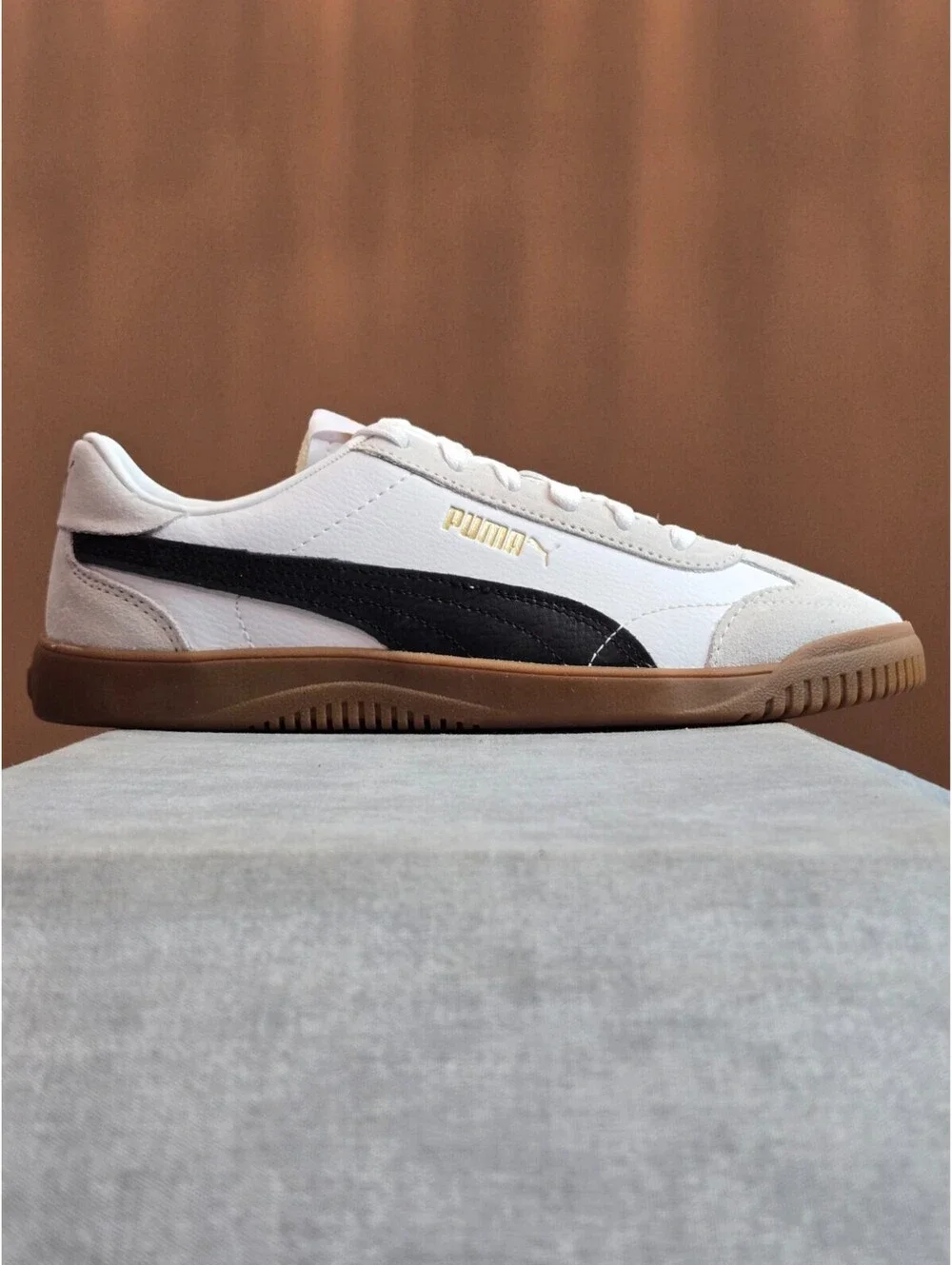 PUMA Club 5v5 Suede - White / Black / Gray (398670-02) Women's 8 NEW